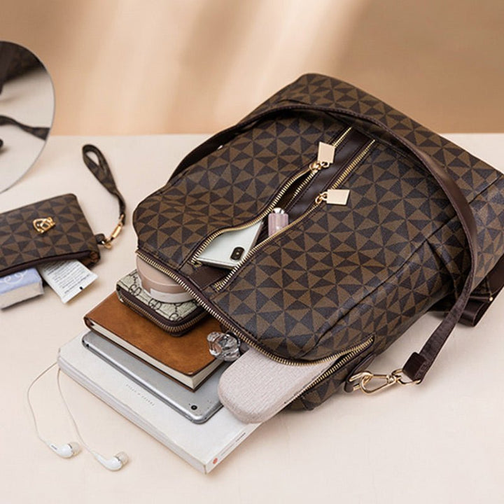 Levy | Timeless Spacious Shoulder Bag
