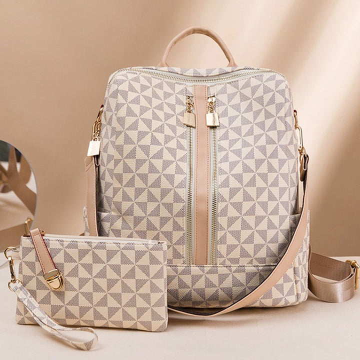 Levy | Timeless Spacious Shoulder Bag