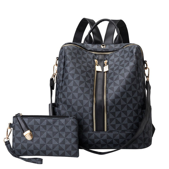 Levy | Timeless Spacious Shoulder Bag