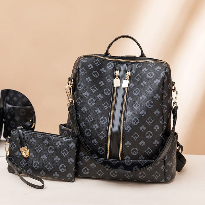 Levy | Timeless Spacious Shoulder Bag
